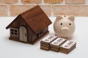 住宅ローンの繰り上げ返済と資産運用、どちらがお得？